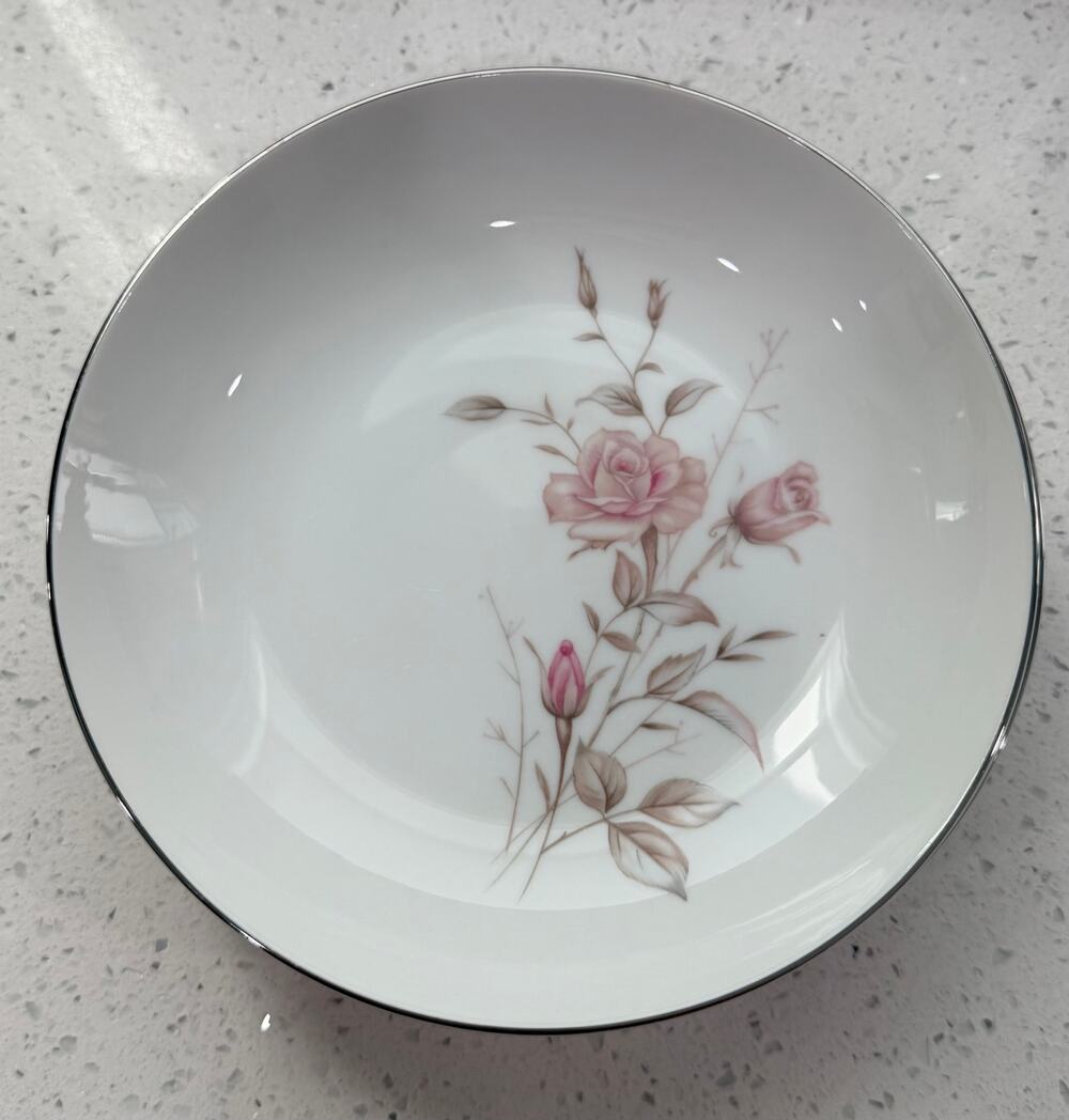 Set of 4 Laura 8542 Fine China Japan 7.5” Soup Bowls Pink Roses Platinum Trim